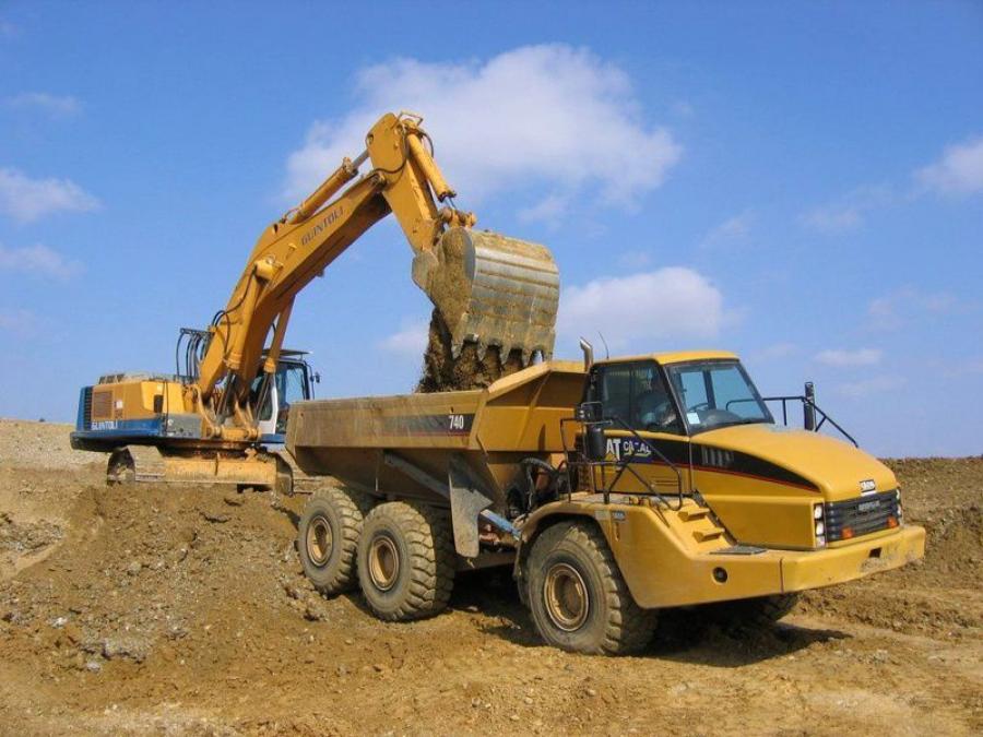  Caterpillar 740 2001 года  (фото 2 из 5)